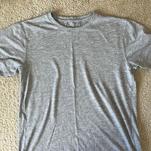 Fabletics Mens Large Grey Workout Shirt